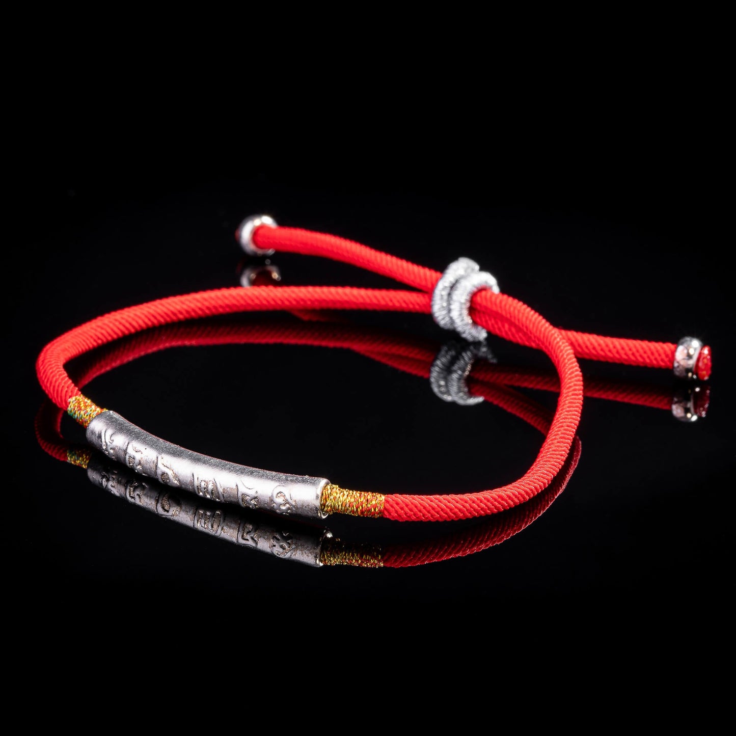 Pulsera de Hilo Rojo Tibetano - Amuleto Budista de la Suerte